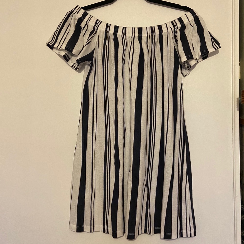 Forever21 off the shoulder dress